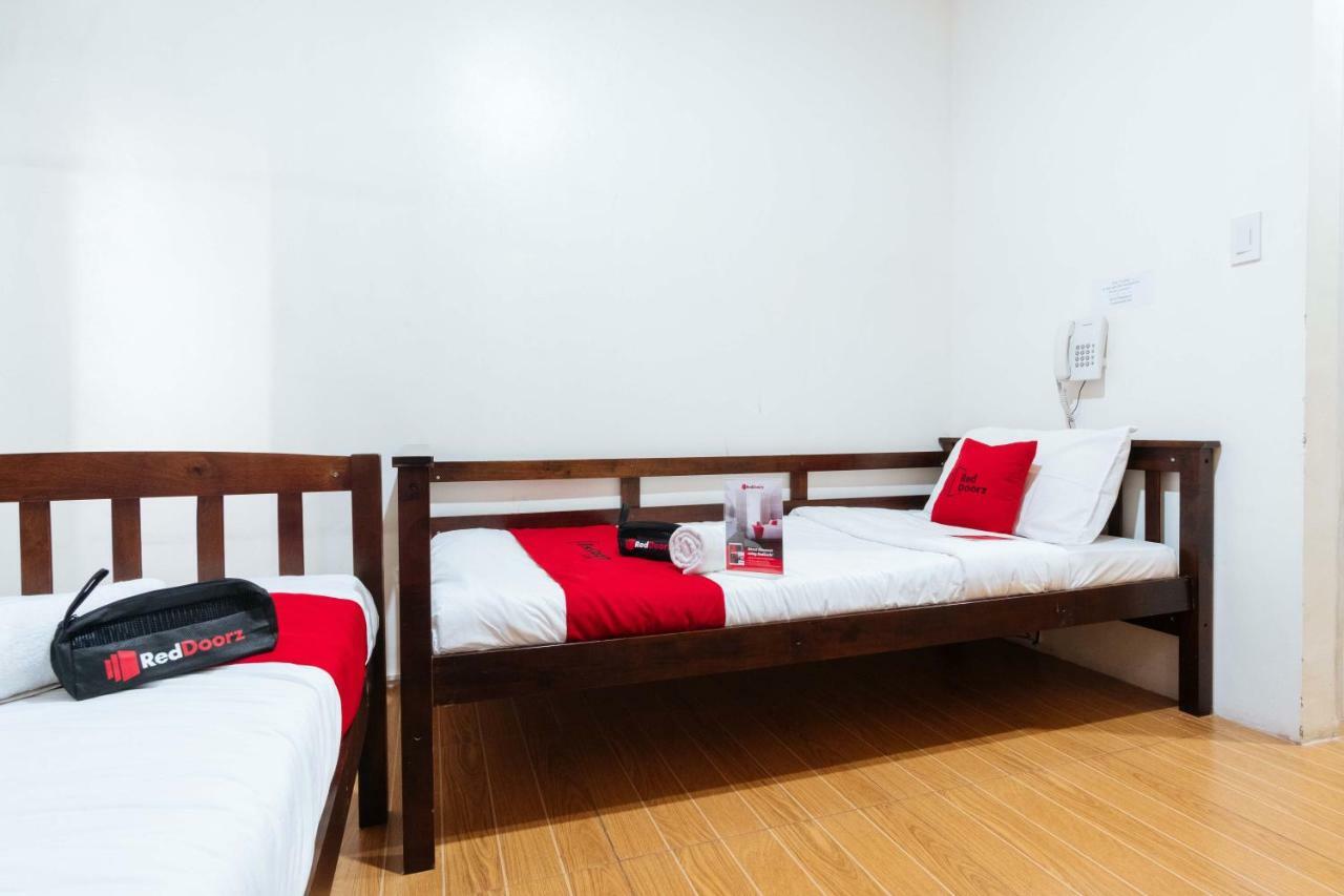 Reddoorz Near Robinsons Place Manilla Buitenkant foto